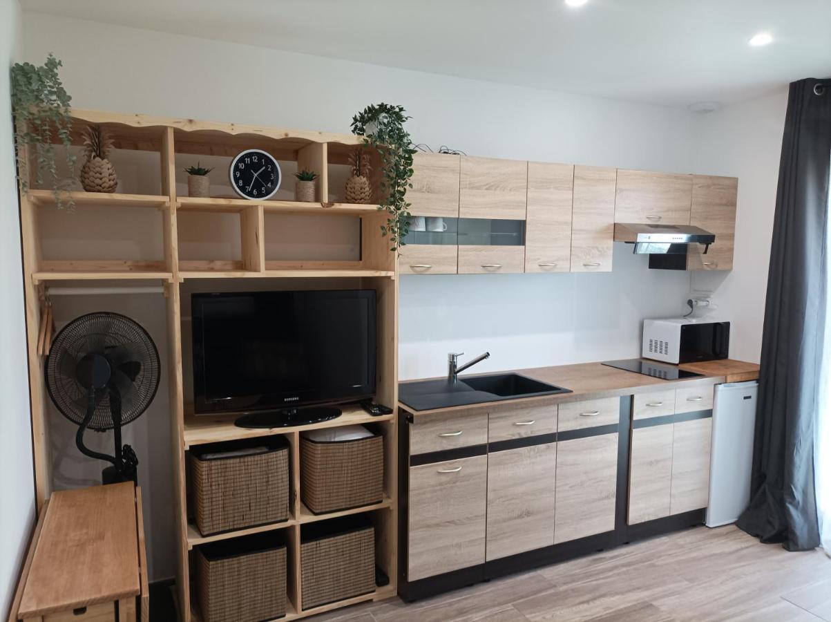 Chambre Amenage En Studio Cers エクステリア 写真